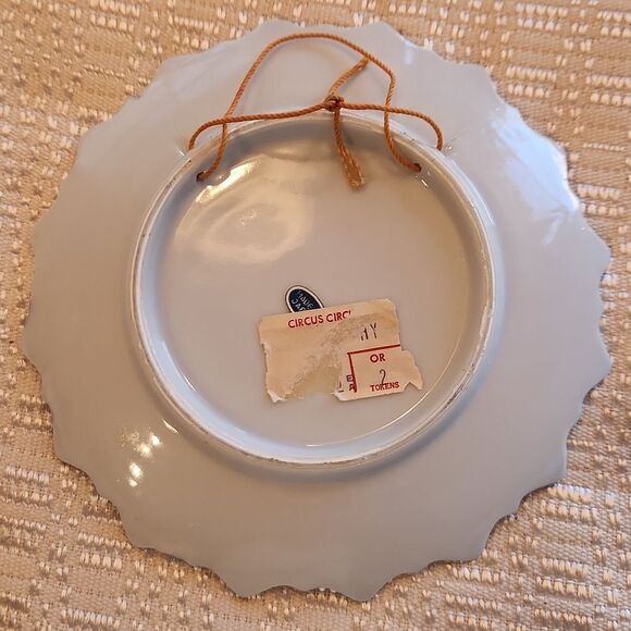 Fabulous Las Vegas vintage souvenir plate. - Picture 3 of 5